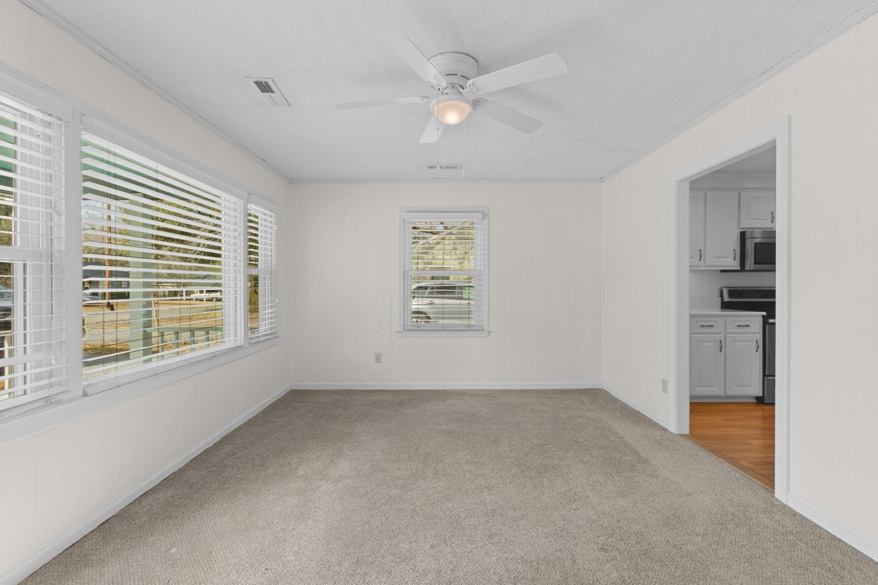 5806 Edinburgh Drive Photo 8