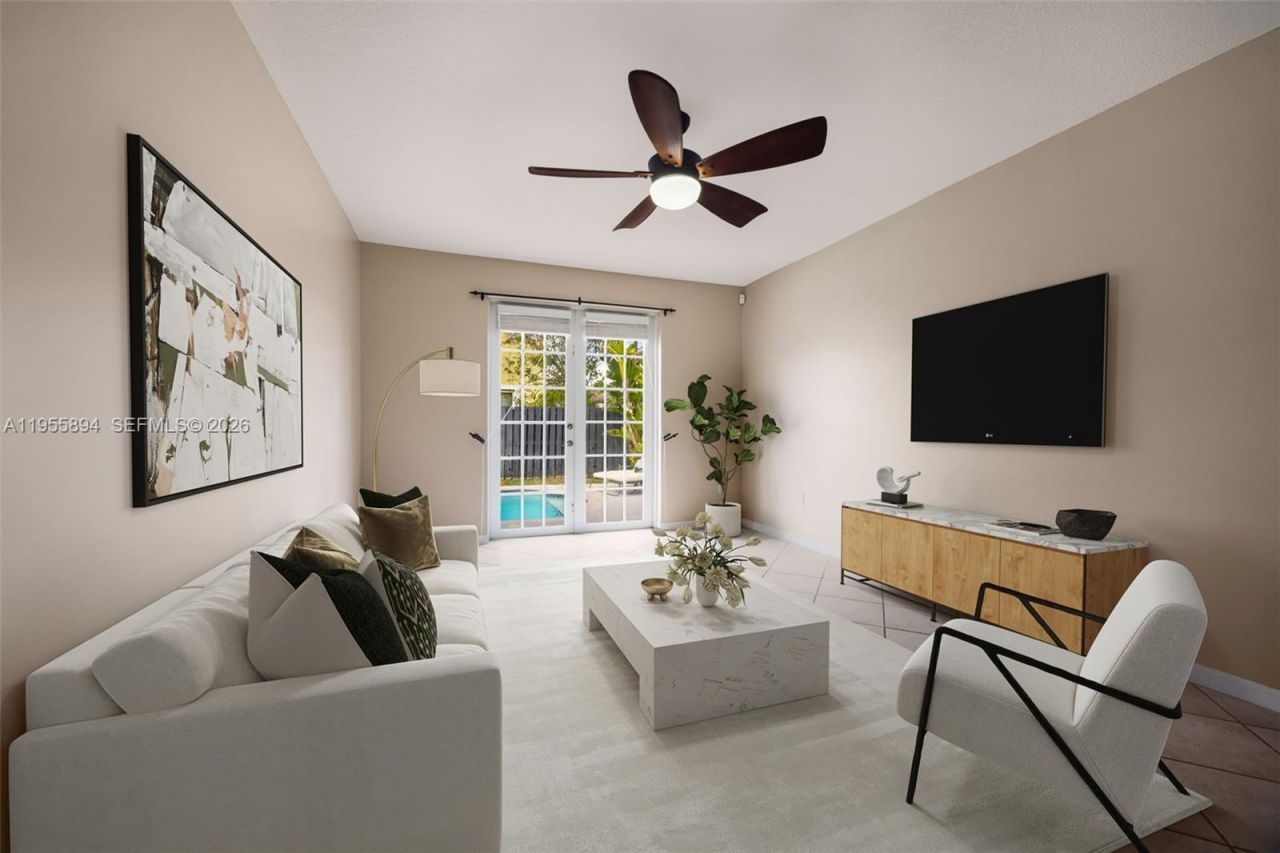 15963 SW 99th Ln, Miami, FL 33196 Photo