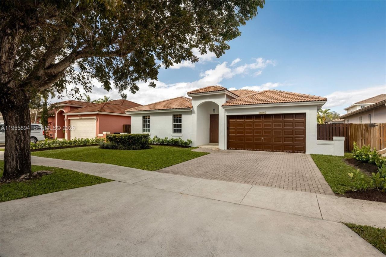 15963 SW 99th Ln, Miami, FL 33196 Photo