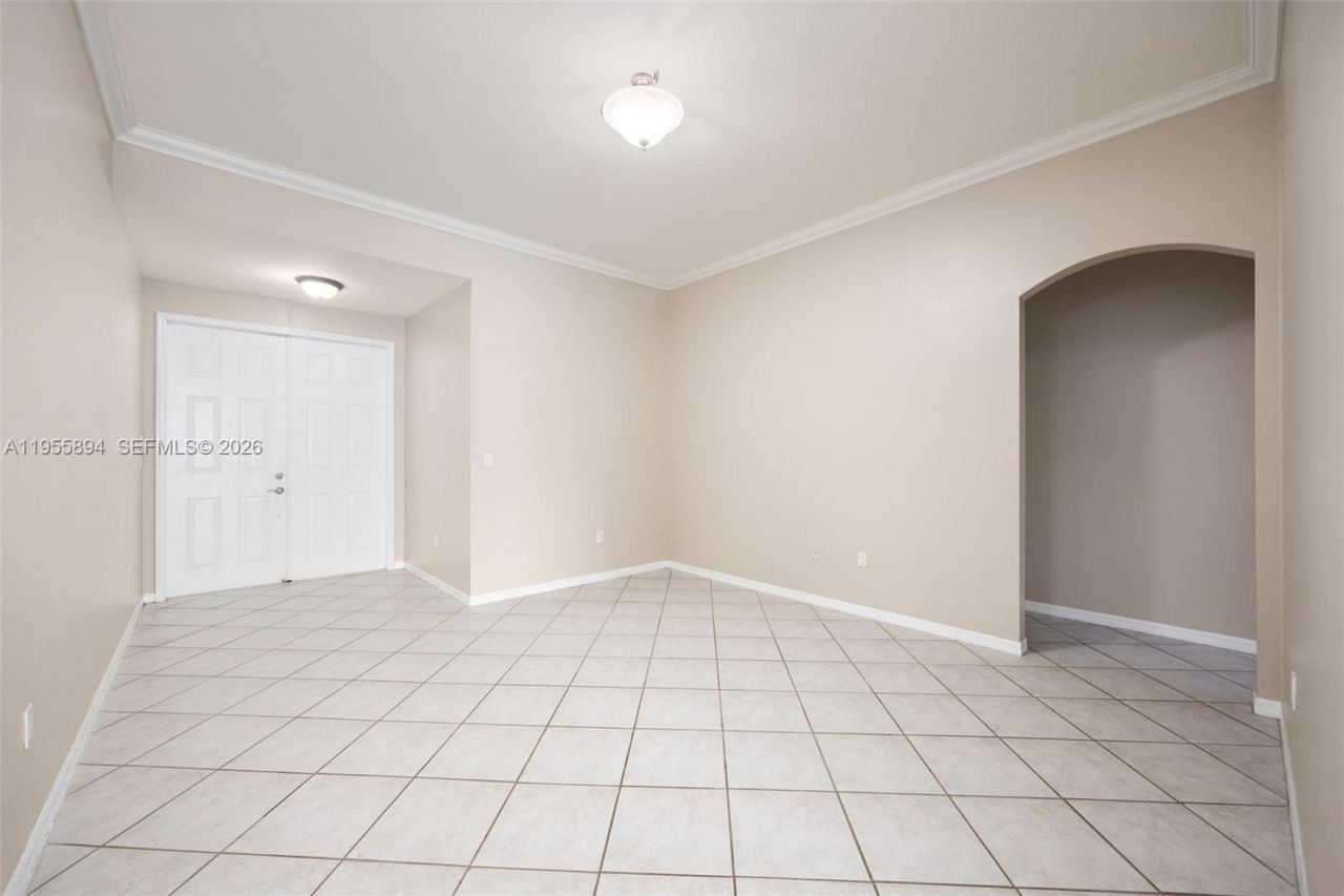 15963 SW 99th Ln, Miami, FL 33196 Photo