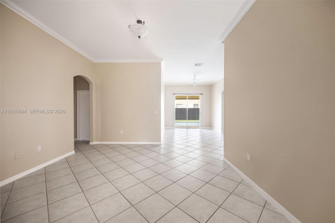 15963 SW 99th Ln, Miami, FL 33196 Photo