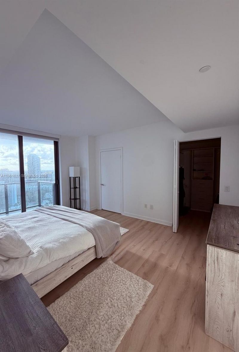 501 NE 31st St, Unit 1808, Miami, FL 33137 Photo