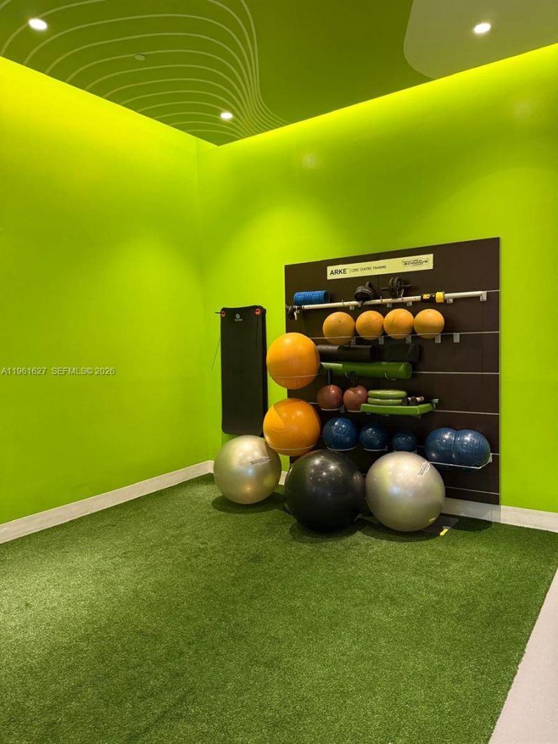 501 NE 31st St, Unit 1808, Miami, FL 33137 Photo