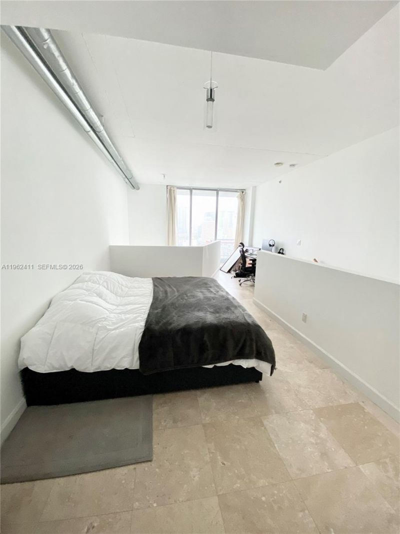 690 SW 1st Ct, Unit 1715, Miami, FL 33130 Photo