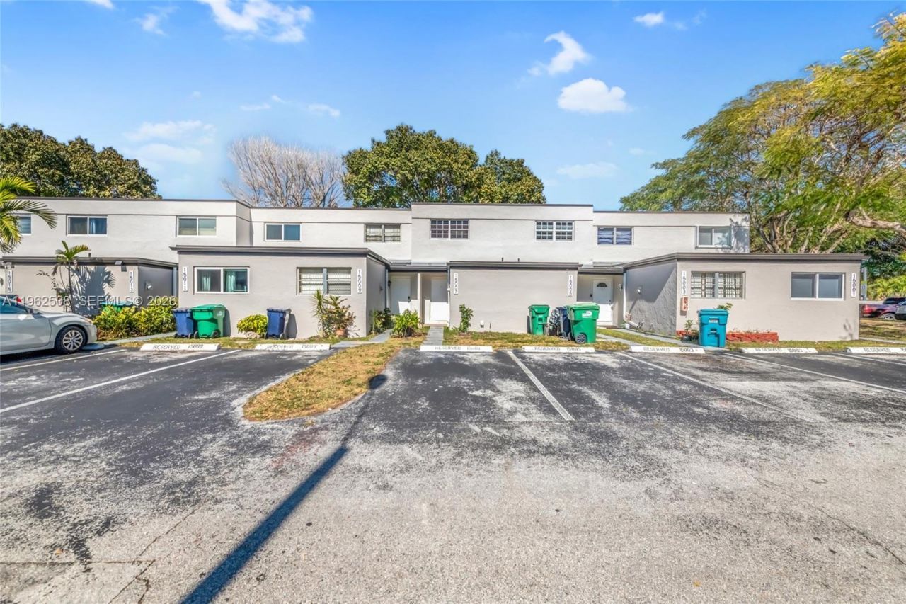 15007 SW 80th Ter, Unit 813, Miami, FL 33193 Photo