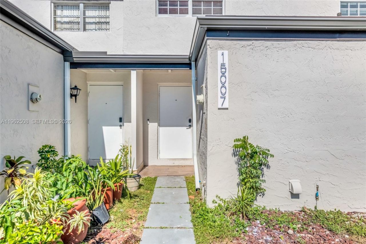 15007 SW 80th Ter, Unit 813, Miami, FL 33193 Photo