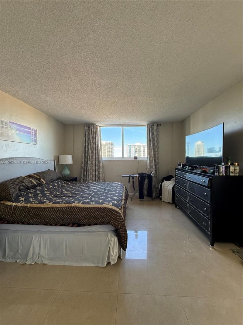 19370 Collins Ave , Unit 1022, Sunny Isles Beach, FL 33160 Photo