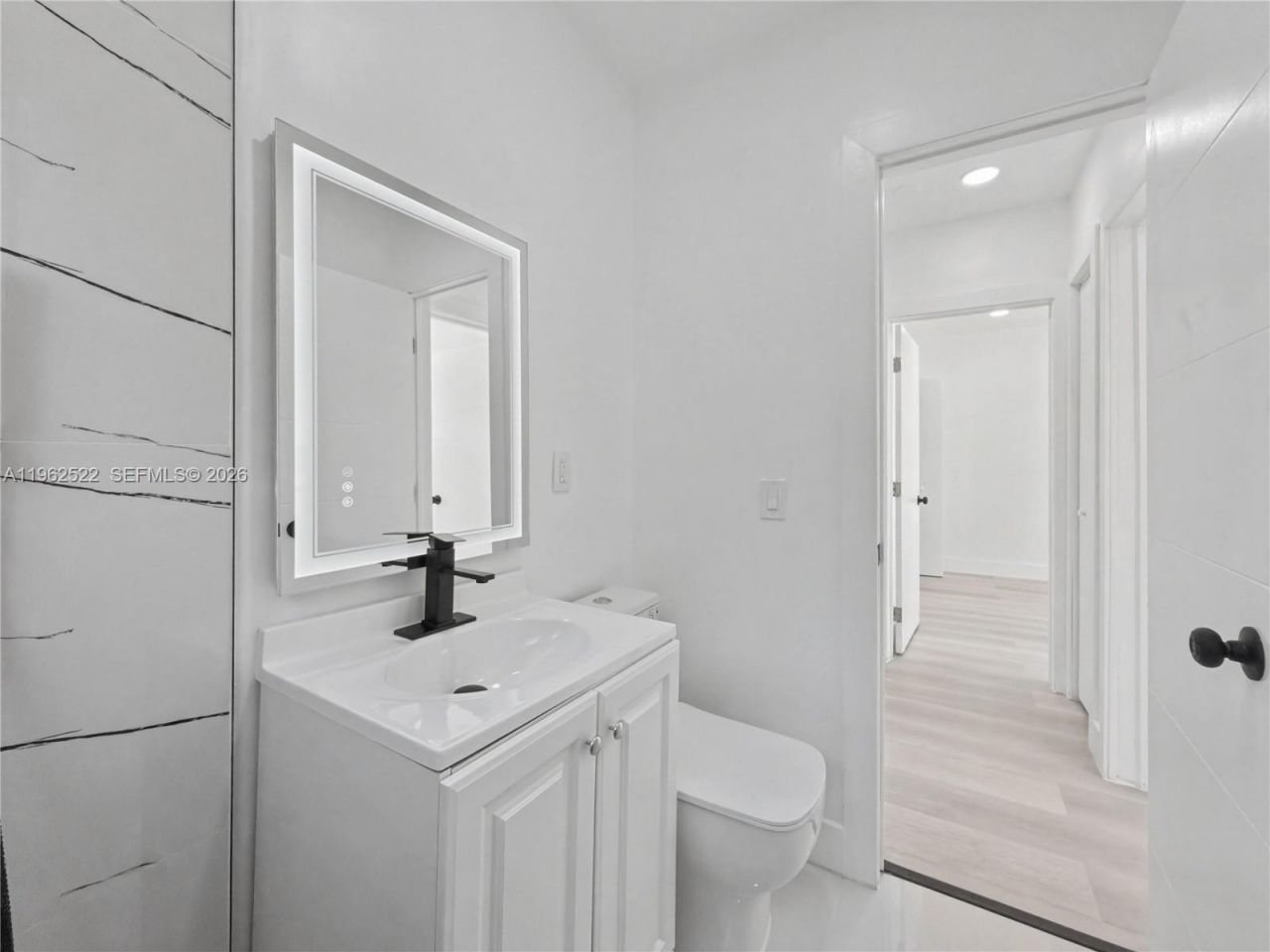 15694 NE 10th Ct, North Miami Beach, FL 33162 Photo