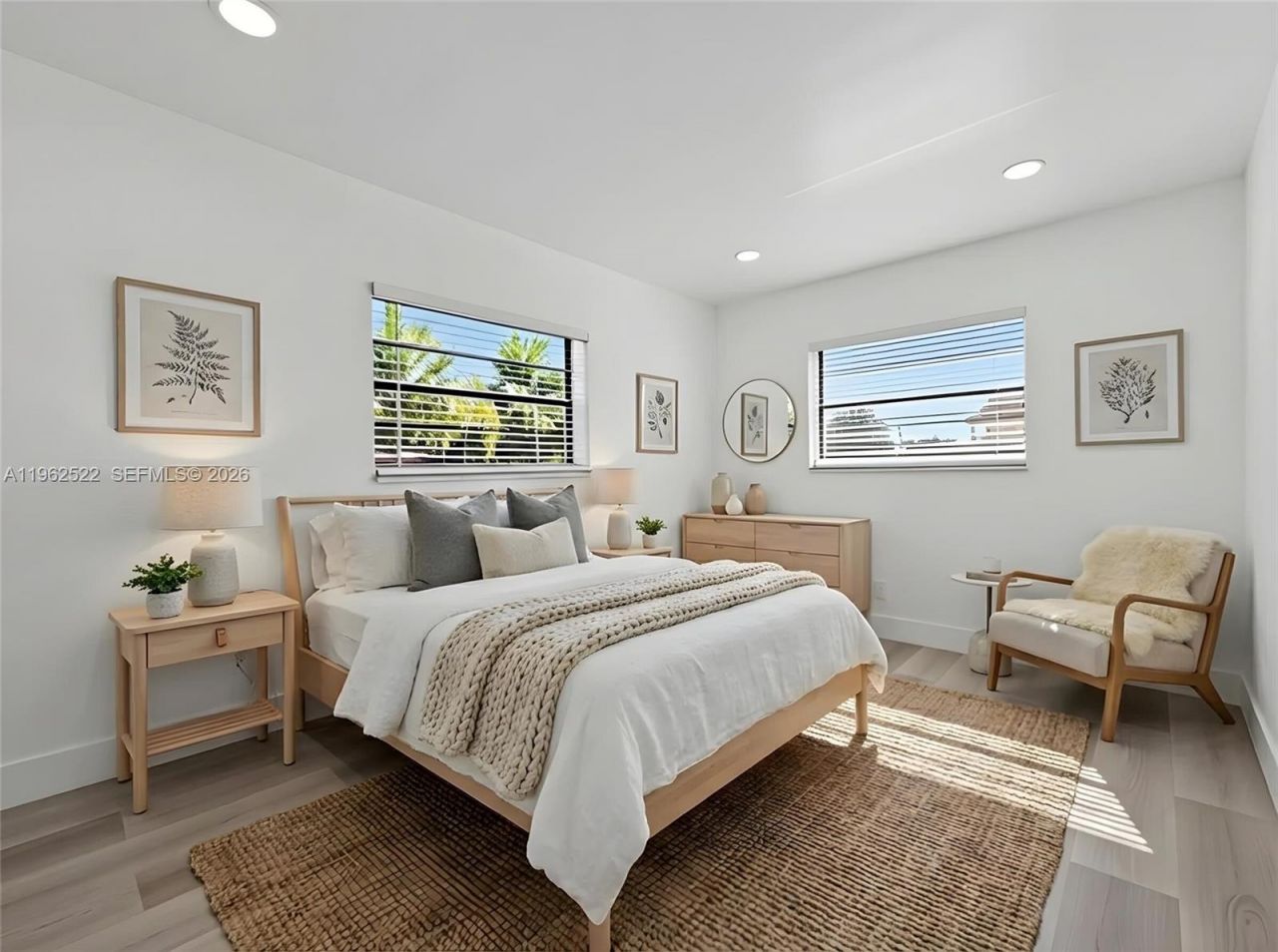 15694 NE 10th Ct, North Miami Beach, FL 33162 Photo