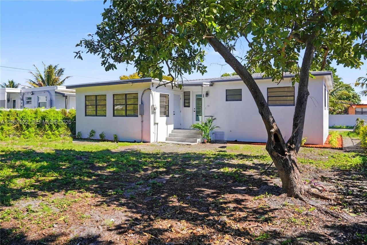 15694 NE 10th Ct, North Miami Beach, FL 33162 Photo