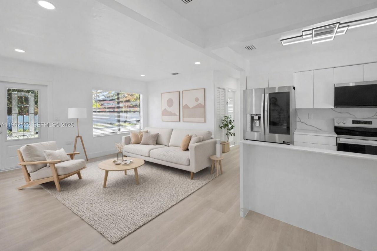 15694 NE 10th Ct, North Miami Beach, FL 33162 Photo