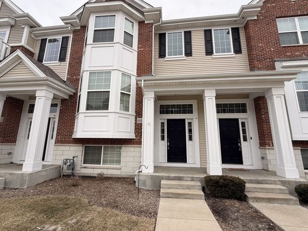 4424 Monroe Court, Unit 4424, Naperville, IL 60564
