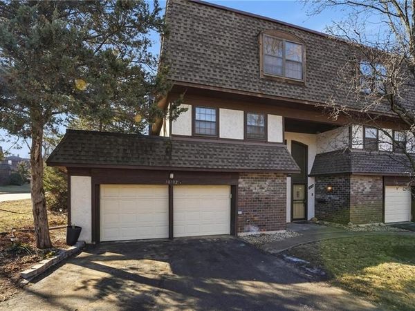 10132 Locust Street, Kansas City, MO 64131