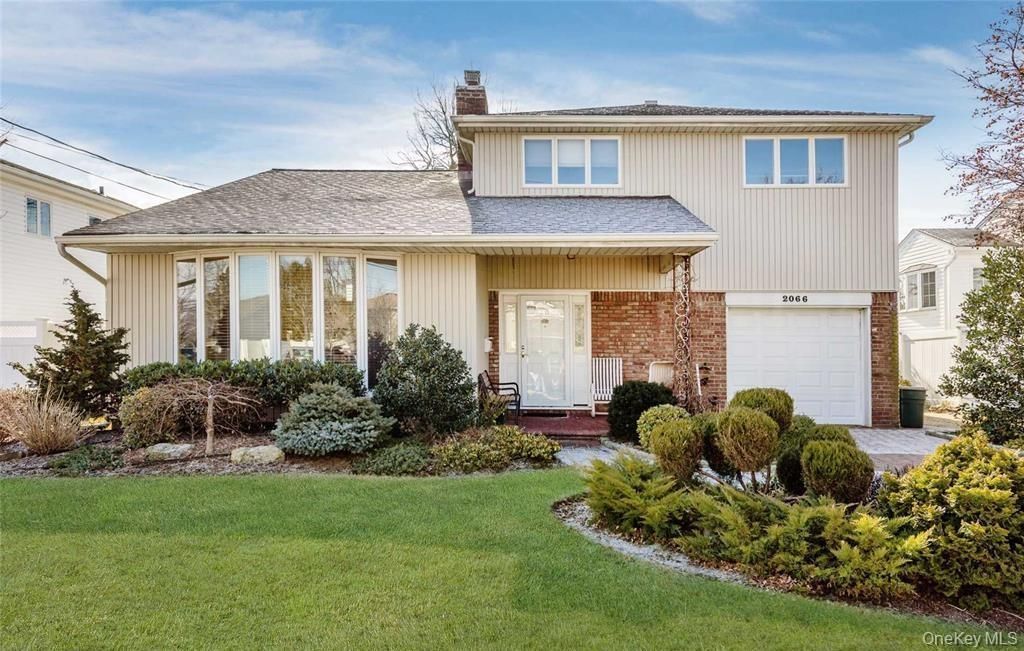 2066 Holland Way, Merrick, NY 11566 Main Photo