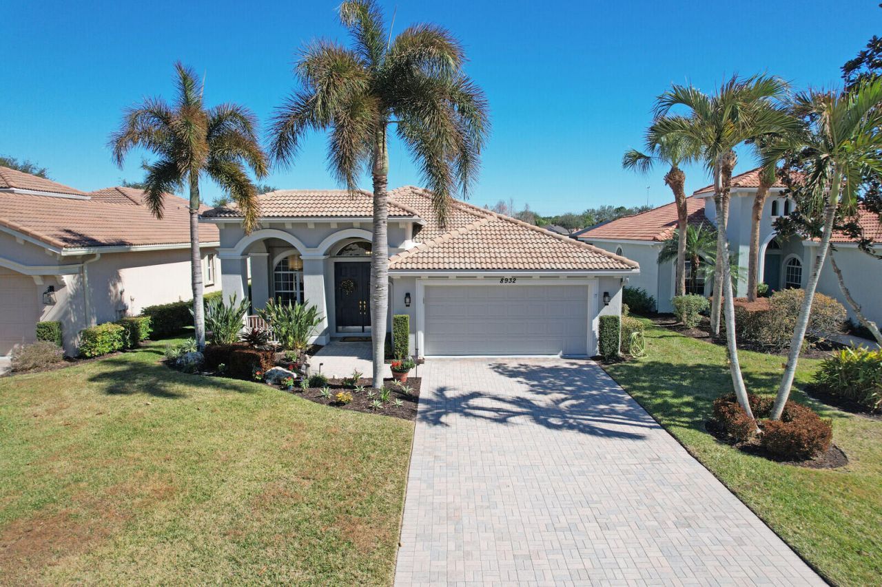 8932 SW Champions Way, Port Saint Lucie, FL 34986 Photo
