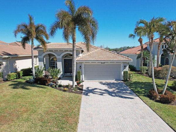 8932 SW Champions Way, Port St. Lucie, FL 34986