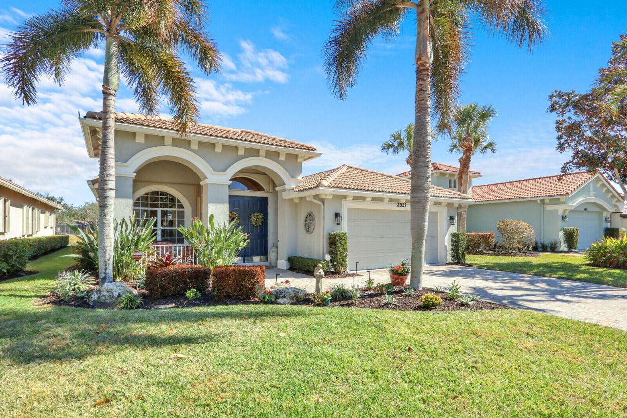 8932 SW Champions Way, Port Saint Lucie, FL 34986 Photo