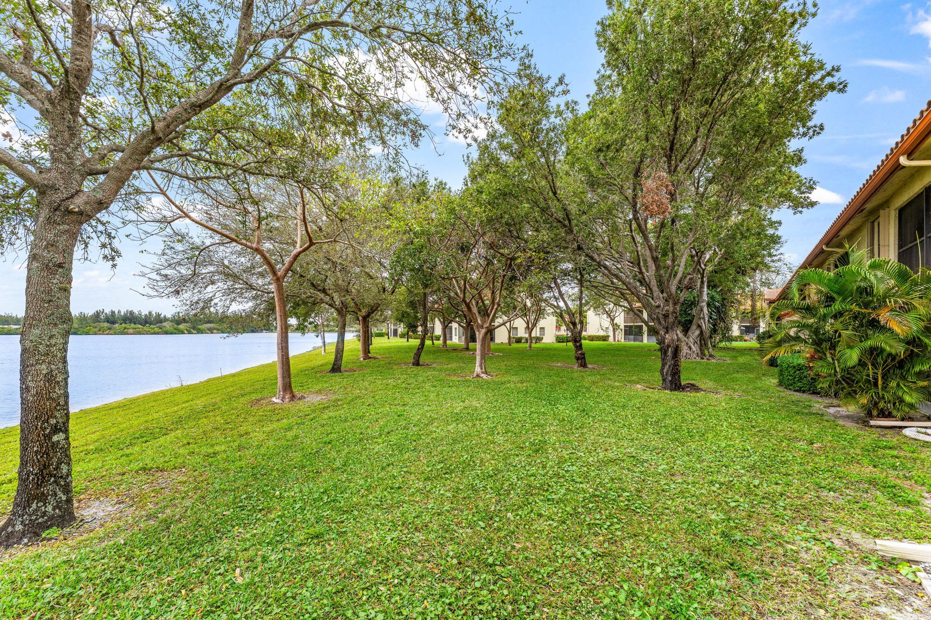 906 Congressional Way, Unit 906, Deerfield Beach, FL 33442 Photo