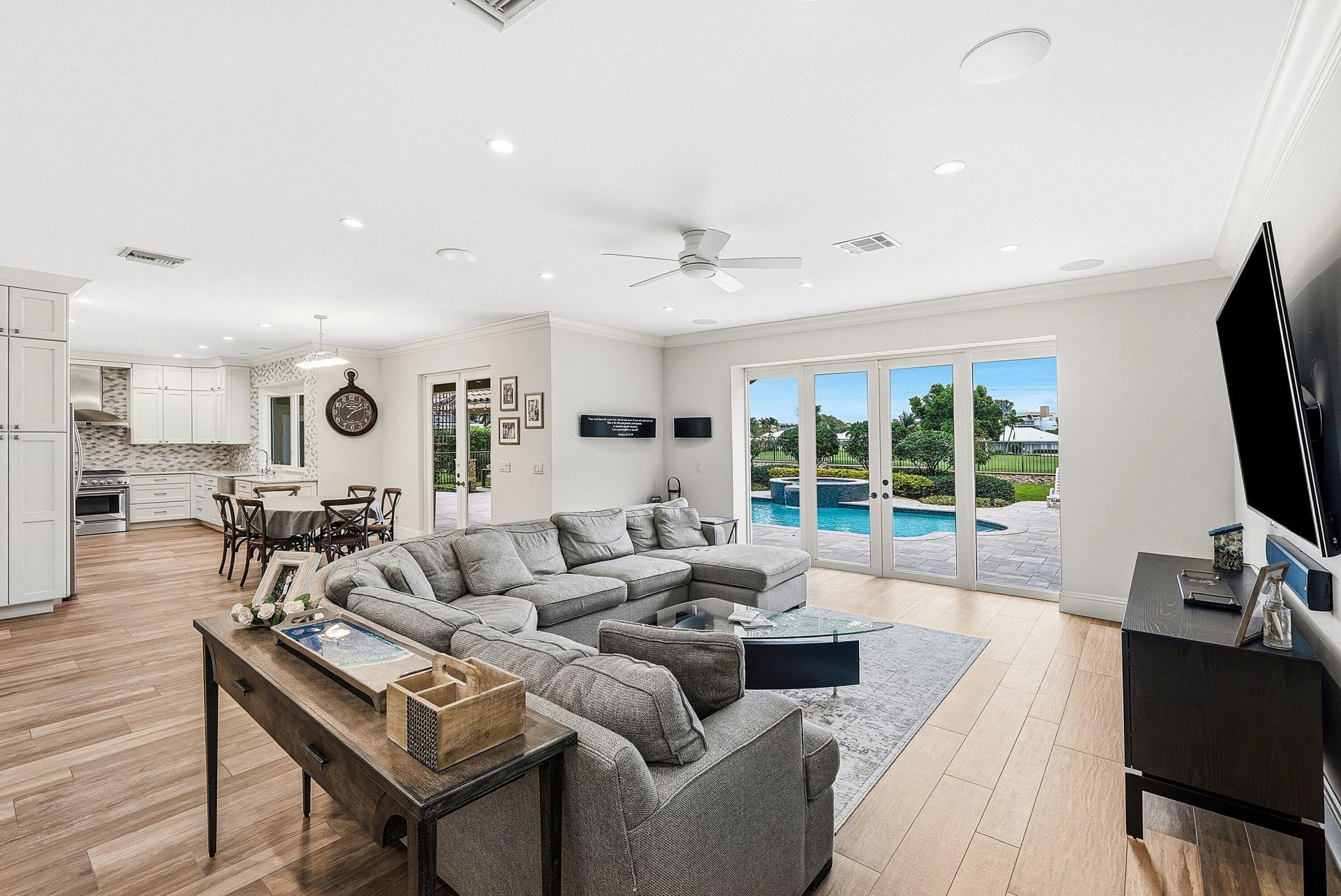 228 Orange Tree Drive, Atlantis, FL 33462 Photo