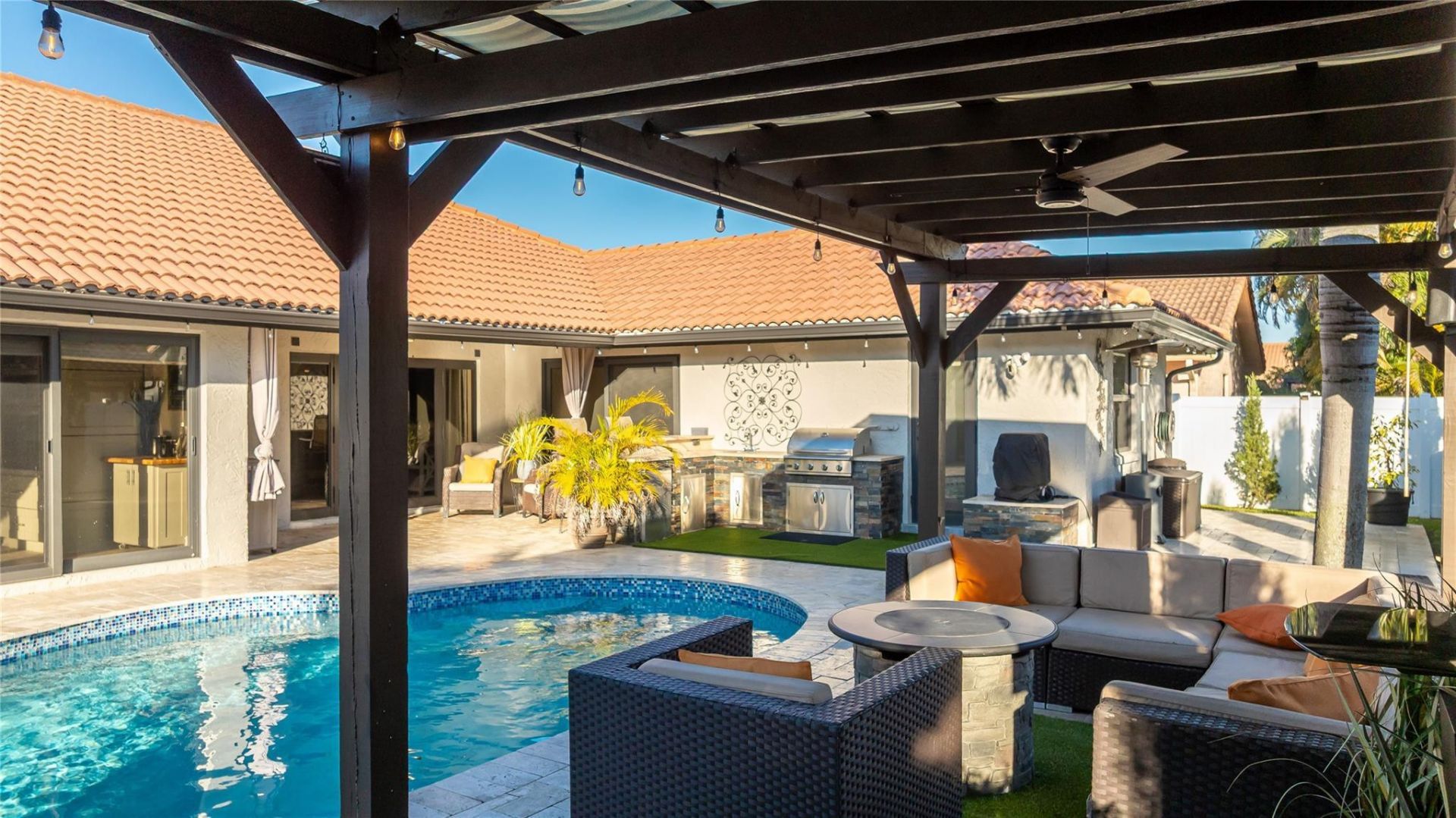 6484 NW 55th Manor, Coral Springs, FL 33067 Photo