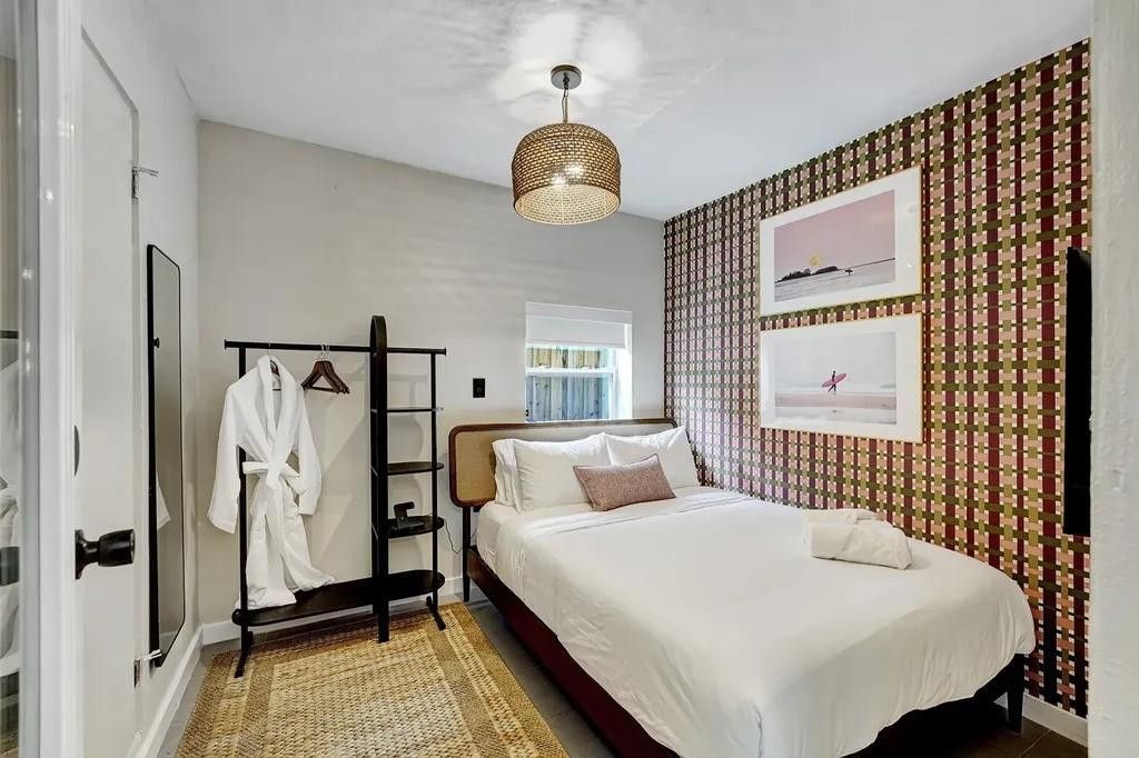 820 NE 17th Street, Fort Lauderdale, FL 33305 Photo