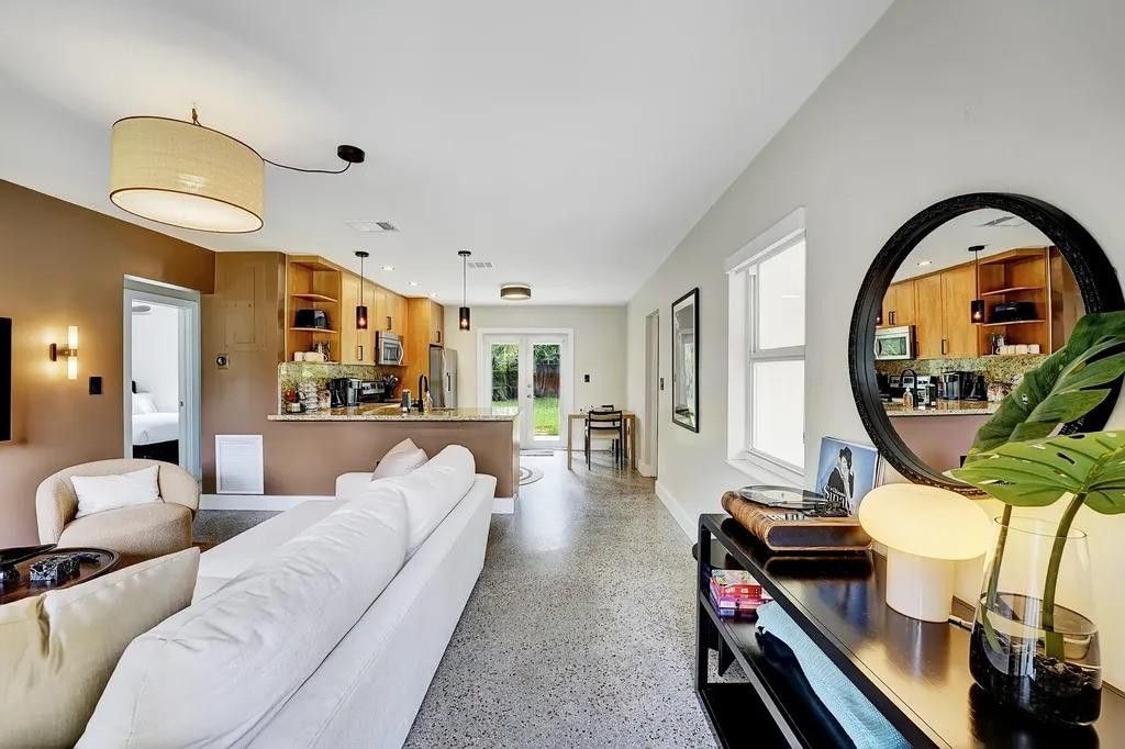 820 NE 17th Street, Fort Lauderdale, FL 33305 Photo