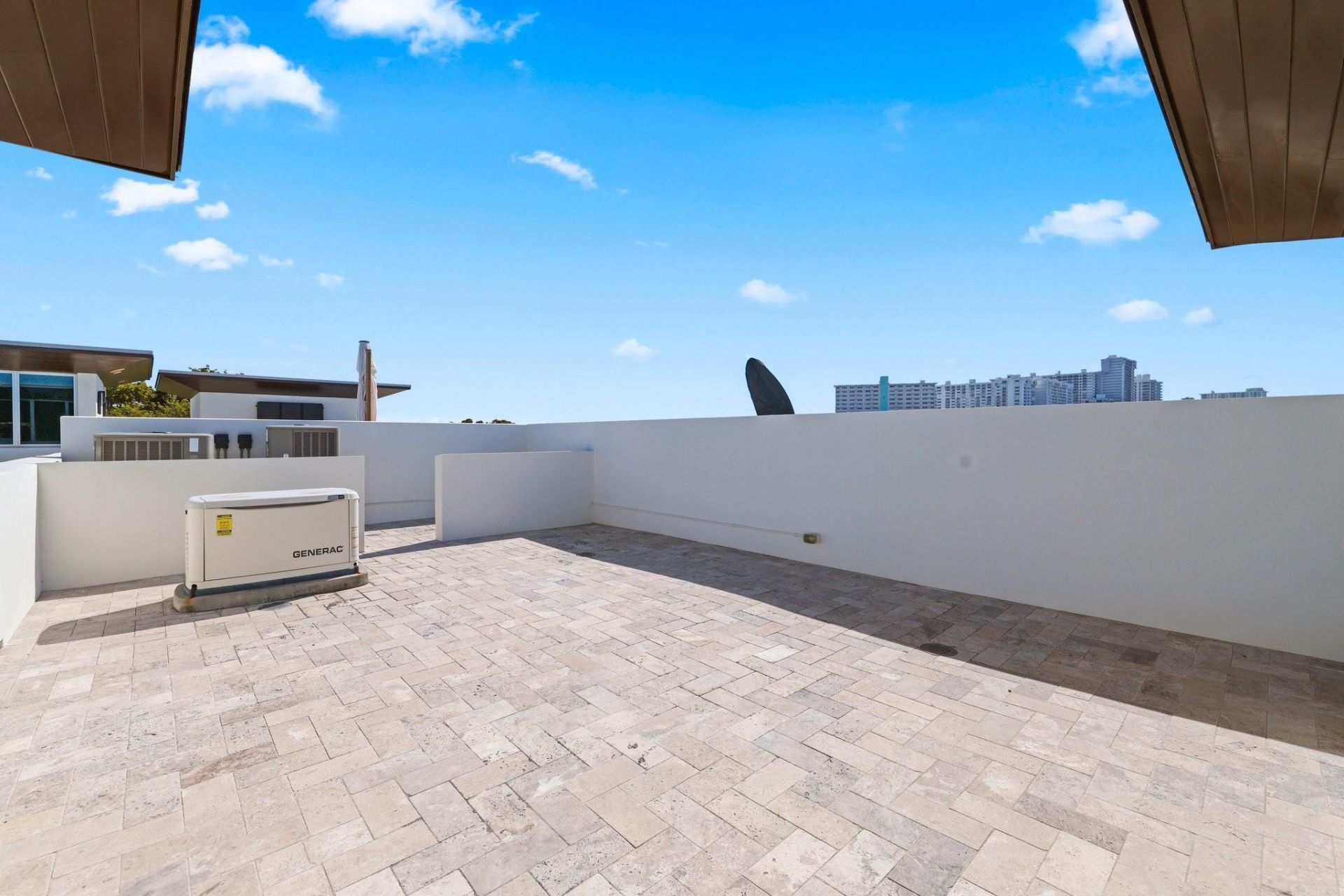 238 Shore Court, Unit 238, Lauderdale by the Sea, FL 33308 Photo