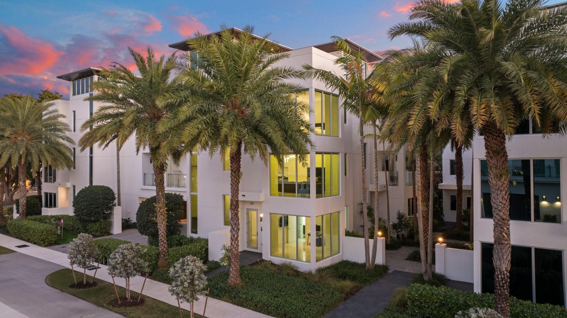 238 Shore Court, Unit 238, Lauderdale by the Sea, FL 33308 Photo