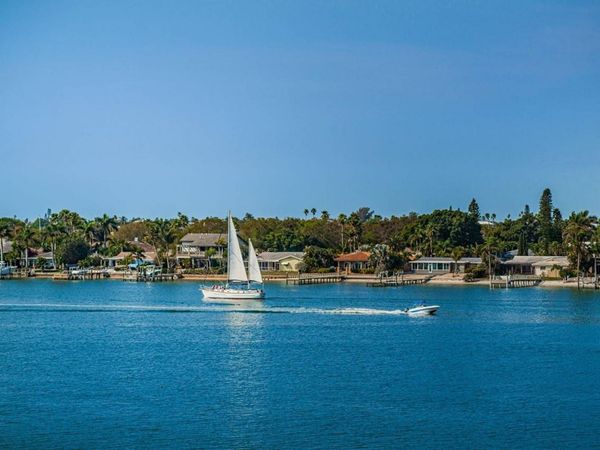 5801 BAHIA DEL MAR CIRCLE, Unit 512, ST PETERSBURG, FL 33715