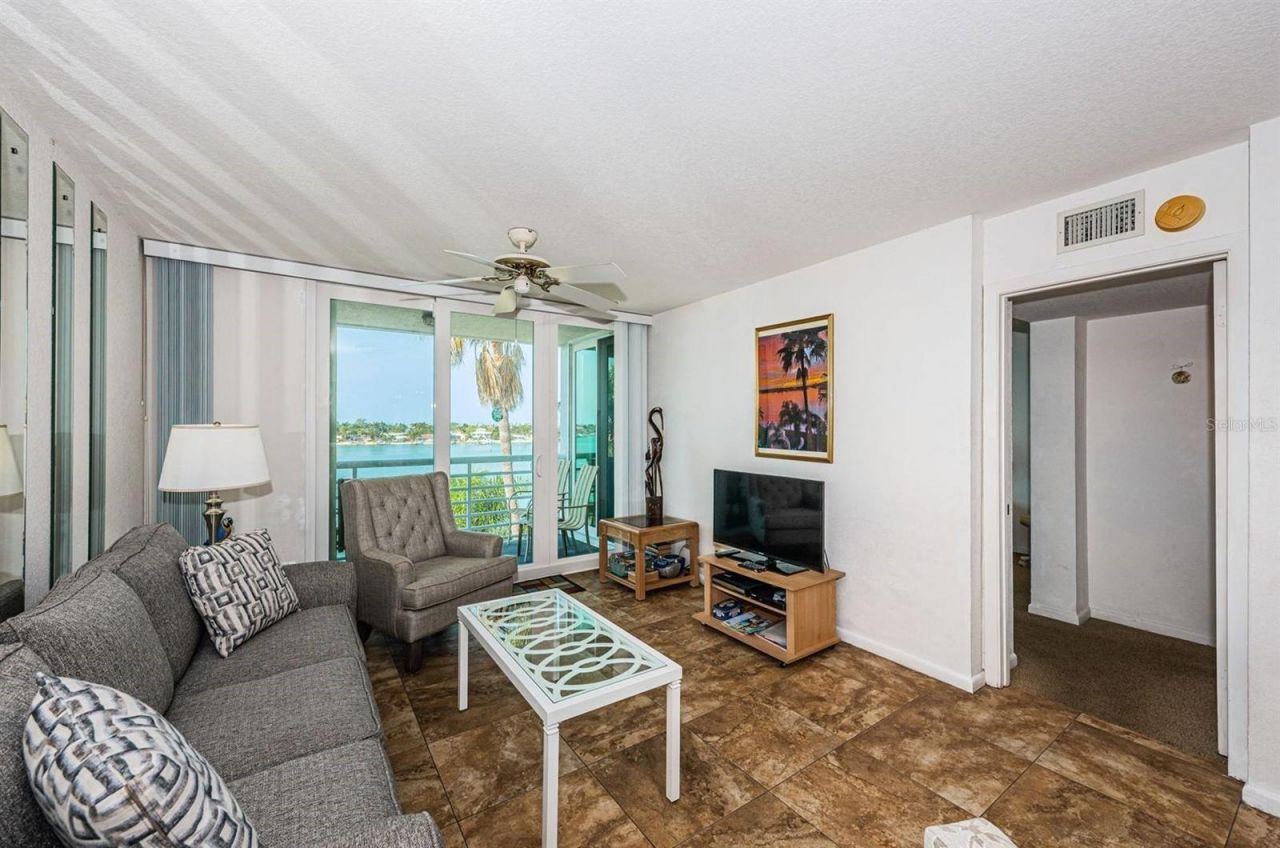 5801 Bahia Del Mar Circle, Unit 512, Saint Petersburg, FL 33715 Photo