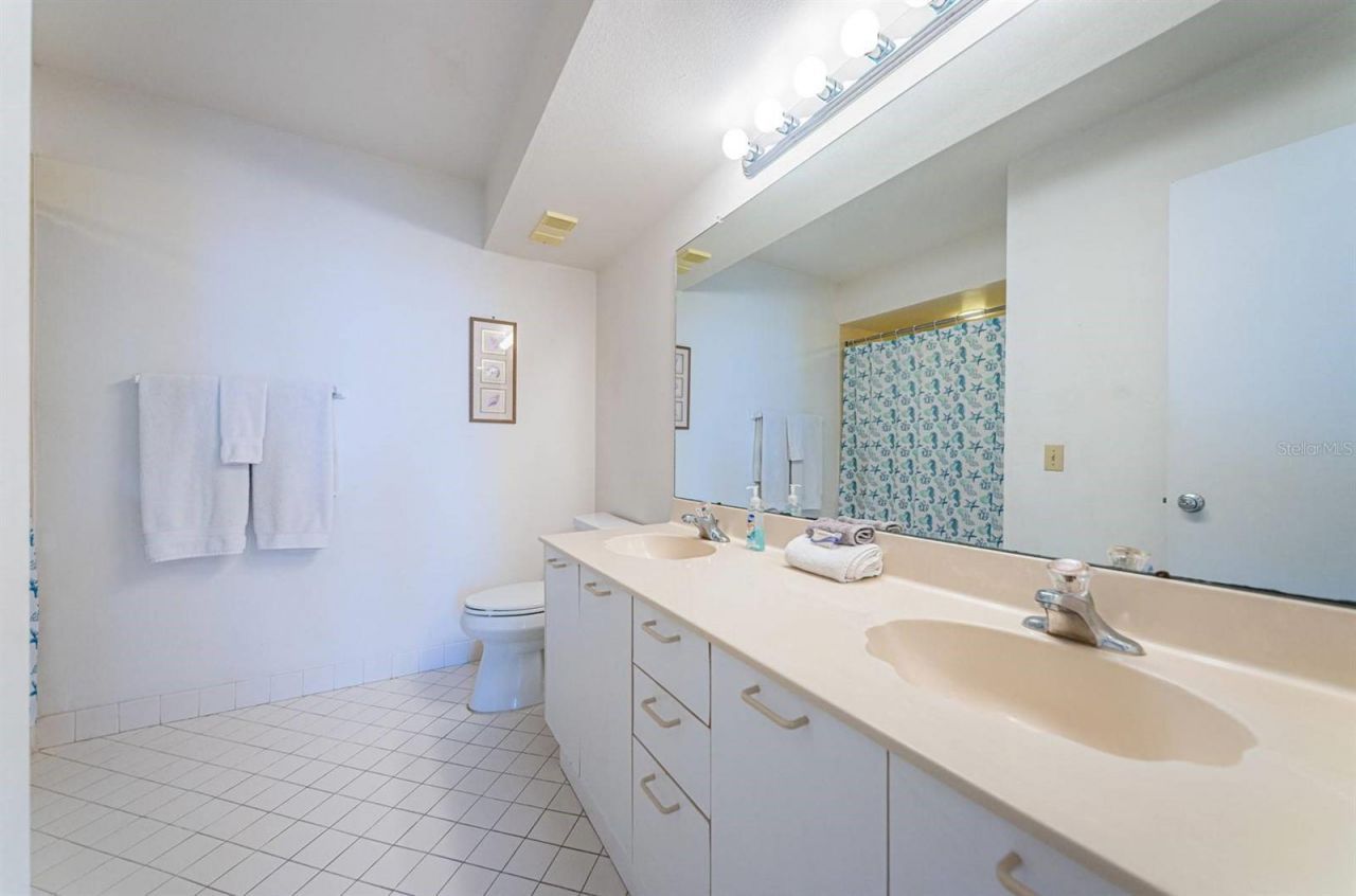 5801 Bahia Del Mar Circle, Unit 512, Saint Petersburg, FL 33715 Photo