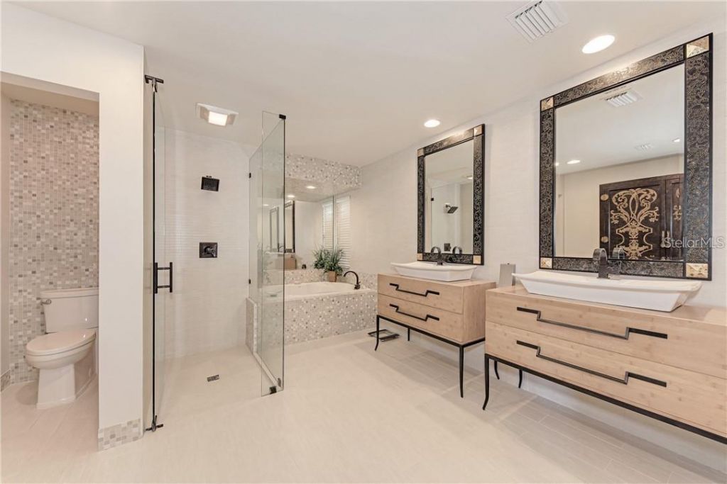 7692 Cove Terrace, Sarasota, FL 34231 Photo