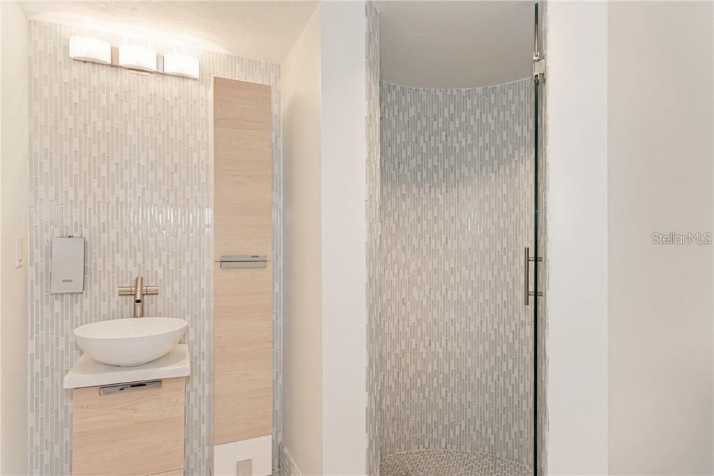 7692 Cove Terrace, Sarasota, FL 34231 Photo