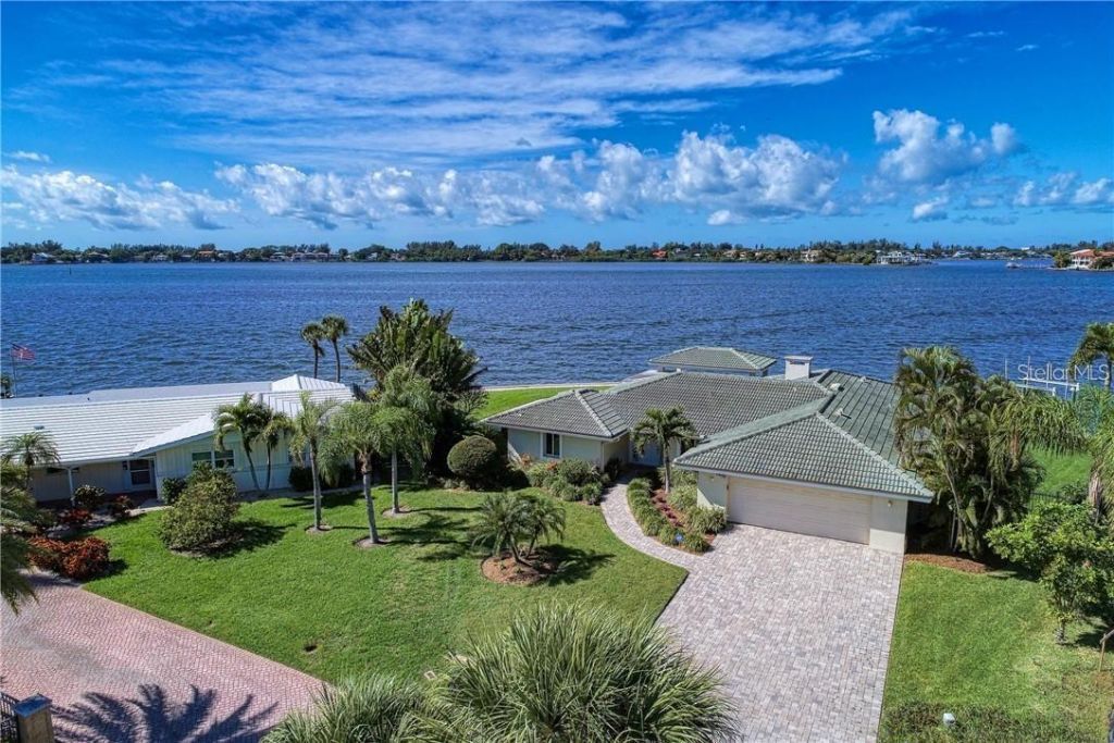 7692 Cove Terrace, Sarasota, FL 34231 Photo