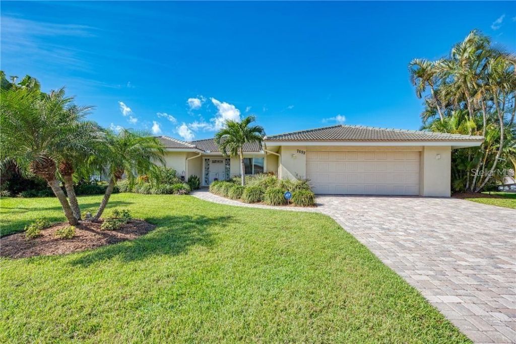 7692 Cove Terrace, Sarasota, FL 34231 Photo