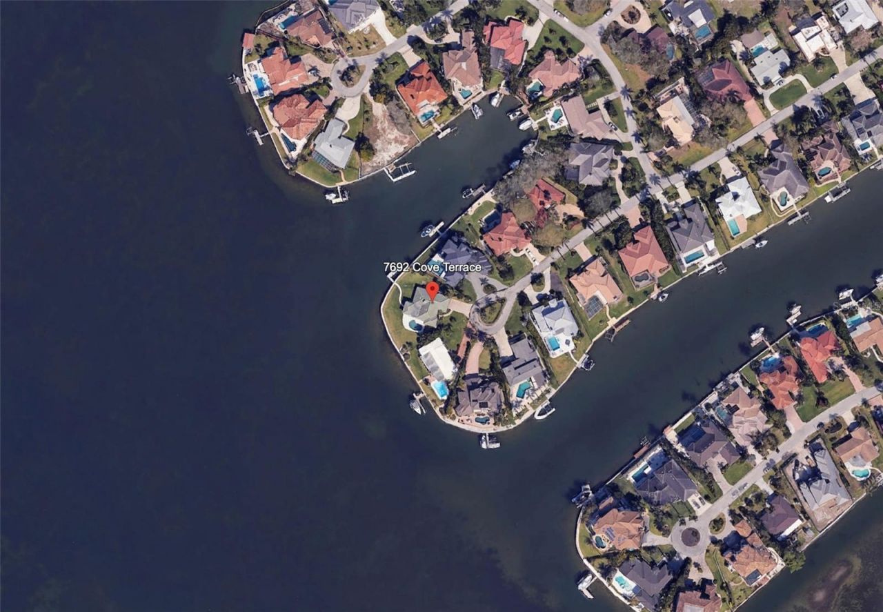 7692 Cove Terrace, Sarasota, FL 34231 Photo