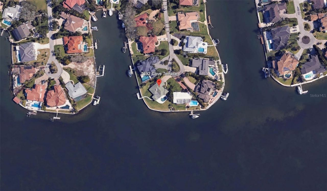 7692 Cove Terrace, Sarasota, FL 34231 Photo