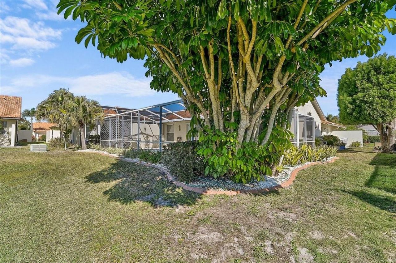 4640 Peridia Boulevard E, Bradenton, FL 34203 Photo