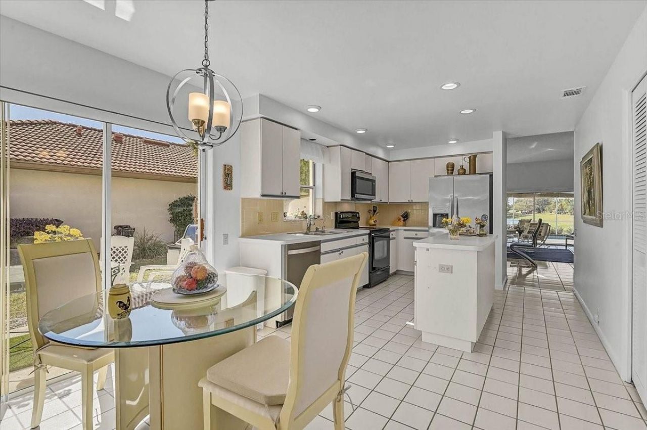 4640 Peridia Boulevard E, Bradenton, FL 34203 Photo