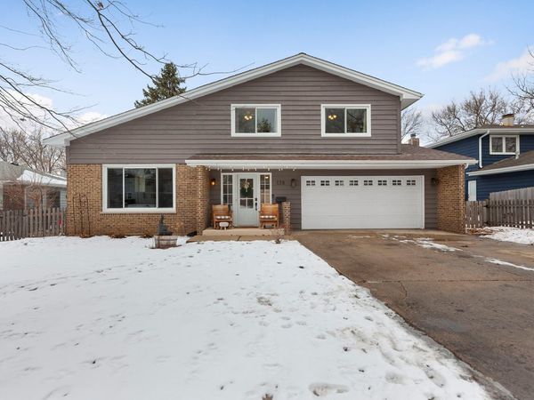 138 Oak Street, Lake Zurich, IL 60047