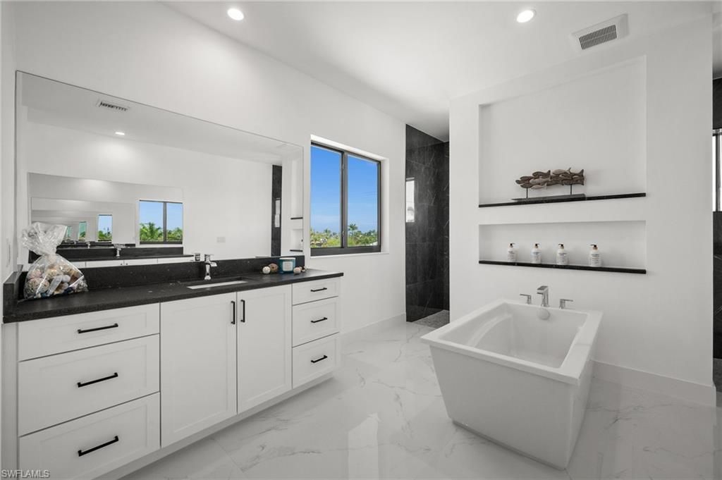 3512 Surfside Blvd, Cape Coral, FL 33914 Photo