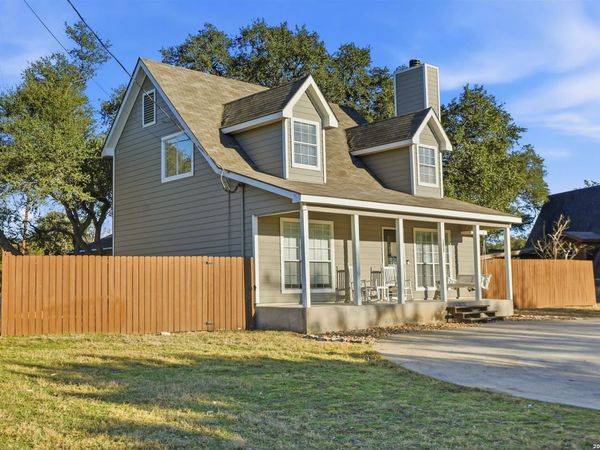 2325 Lakeshore Dr, Canyon Lake, TX 78133