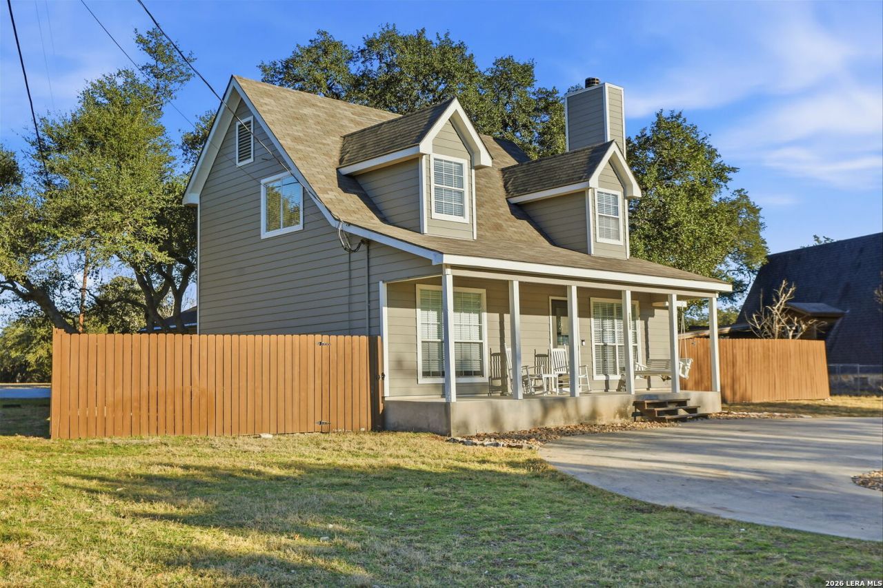 2325 Lakeshore Dr, Canyon Lake, TX 78133 Main Photo