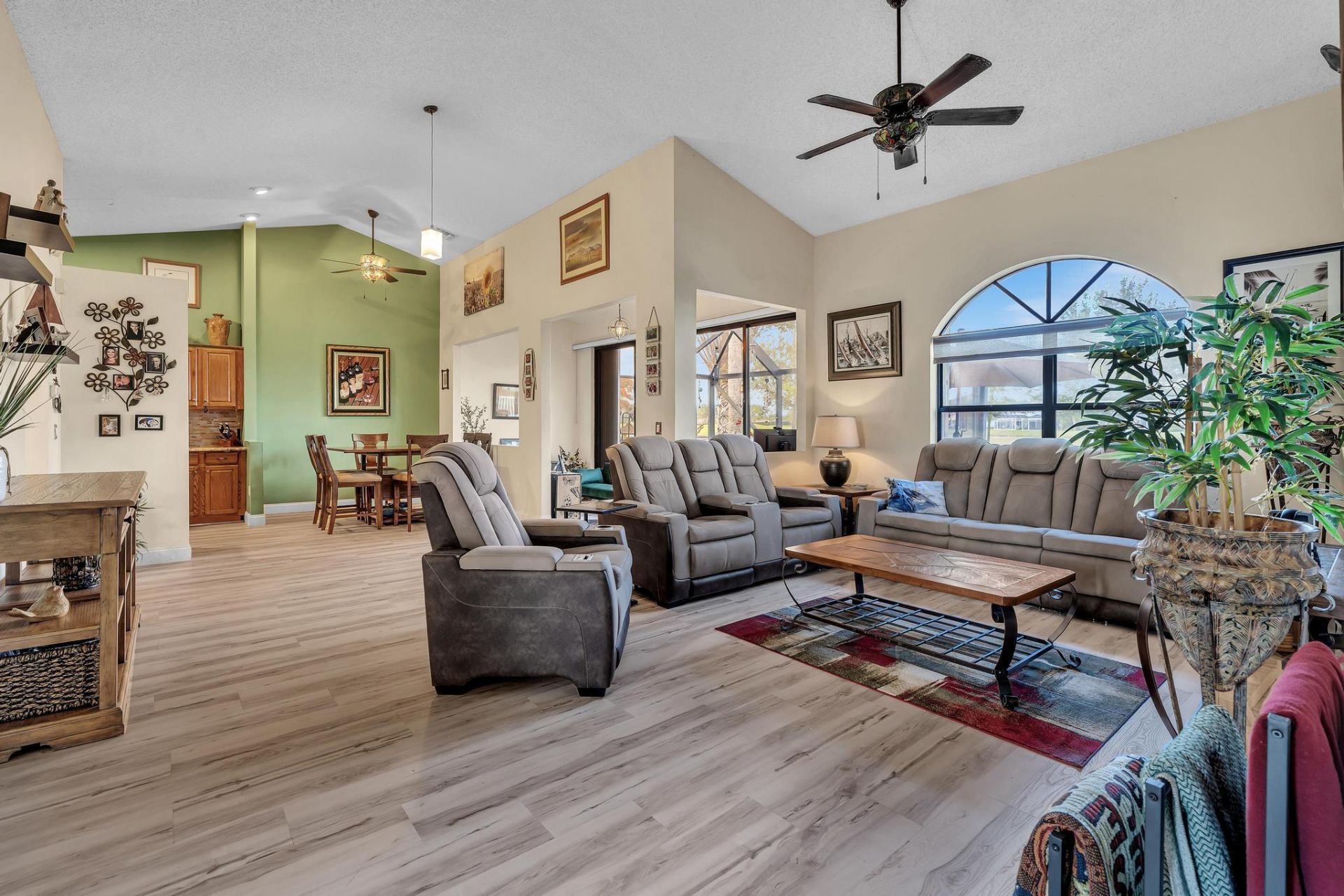 8099 Cassia Drive, Boynton Beach, FL 33472 Photo