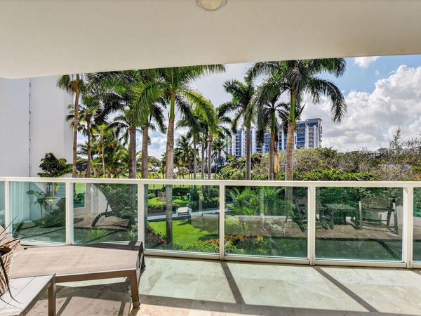 550 SE Mizner Boulevard, Unit B307, Boca Raton, FL 33432