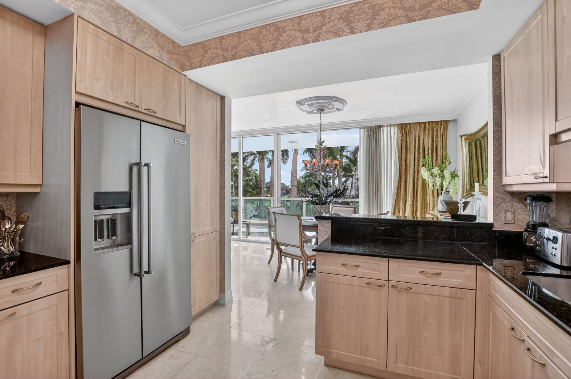 550 SE Mizner Boulevard, Unit B307, Boca Raton, FL 33432 Photo