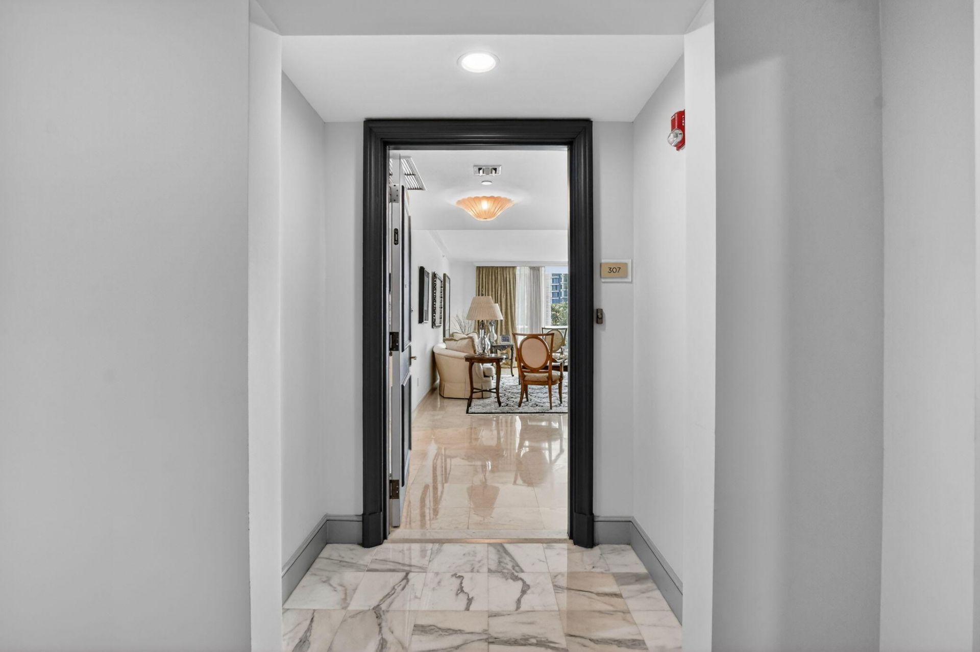 550 SE Mizner Boulevard, Unit B307, Boca Raton, FL 33432 Photo