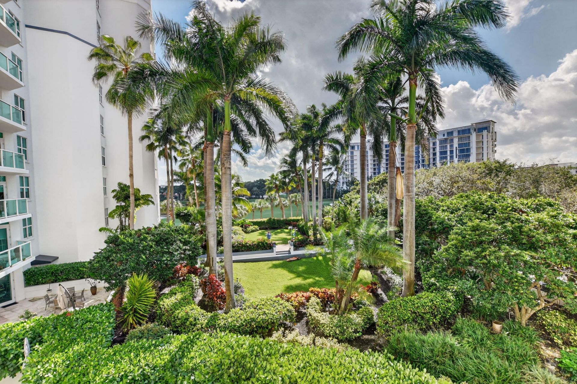 550 SE Mizner Boulevard, Unit B307, Boca Raton, FL 33432 Photo