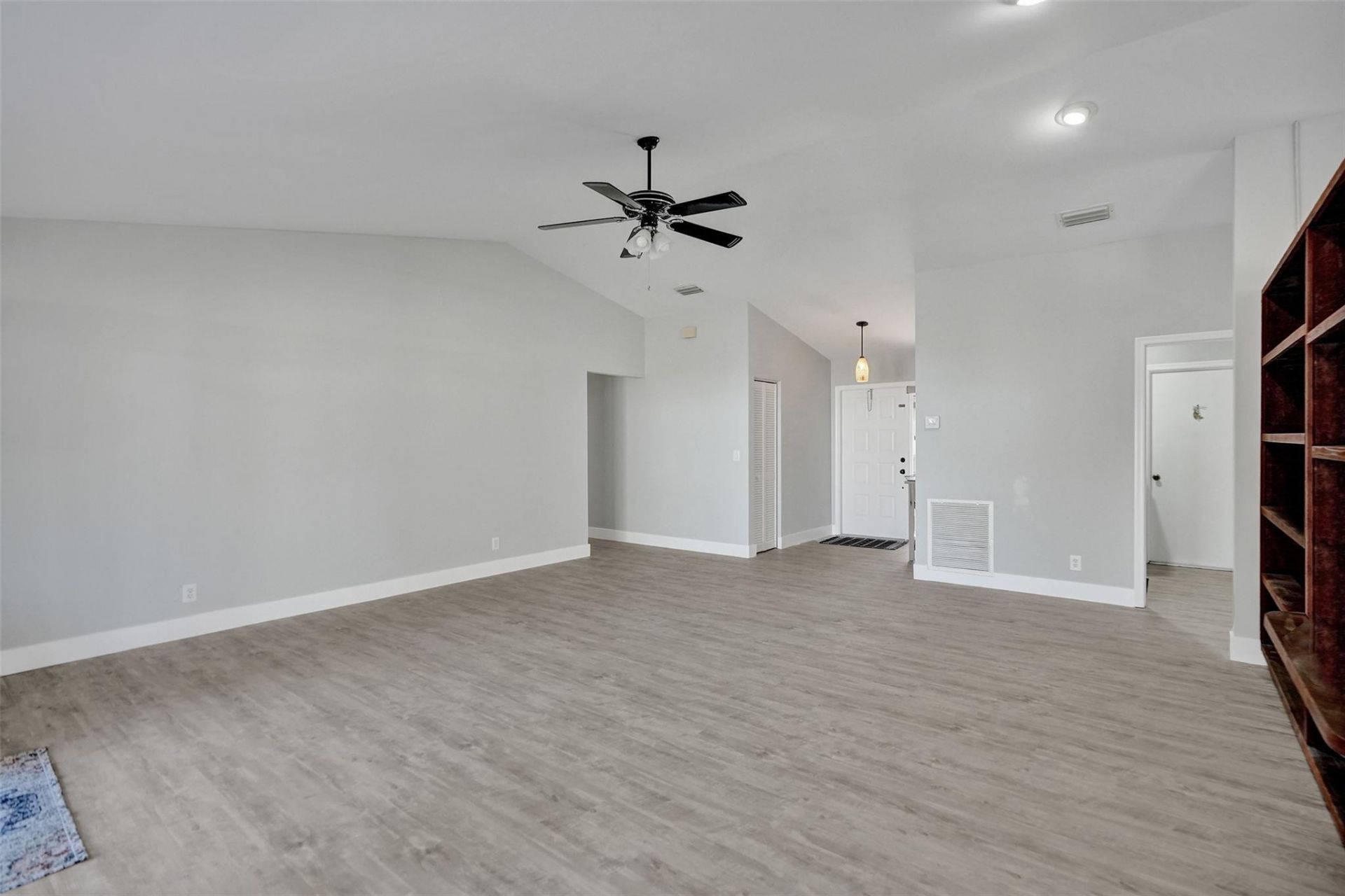 141 Roycourt Circle, Royal Palm Beach, FL 33411 Photo