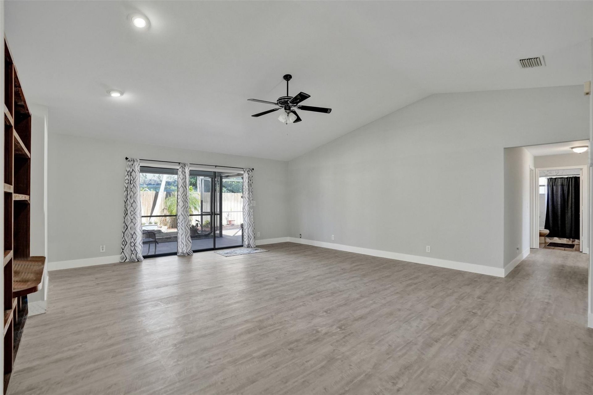 141 Roycourt Circle, Royal Palm Beach, FL 33411 Photo